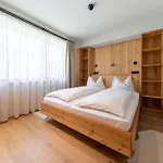Bleibt Alpine Apart-hotel 4*